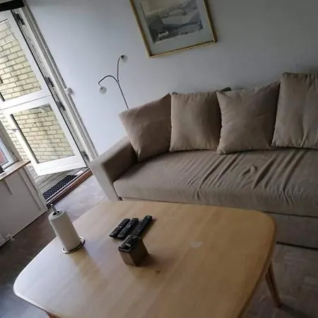 Skon Lejlighed Taet Pa Byen Apartment *